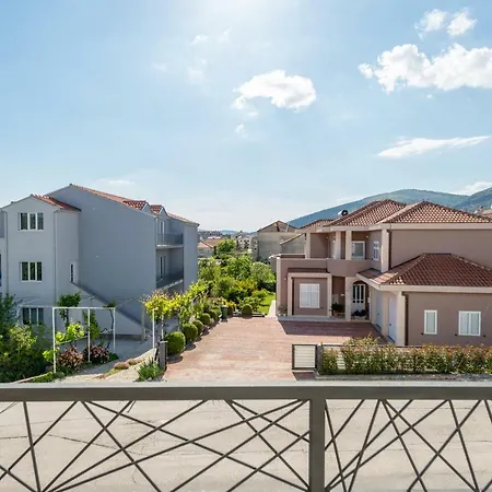 Lägenhet New In Town Center *