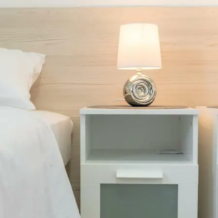 Lägenhet New In Town Center